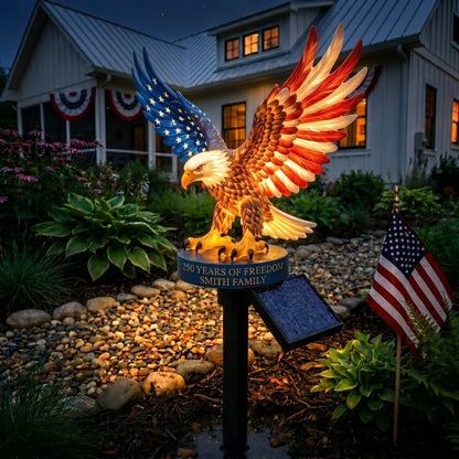 🦅 Personalized Solar Eagle Garden Light – A Glowing Tribute to American Freedom