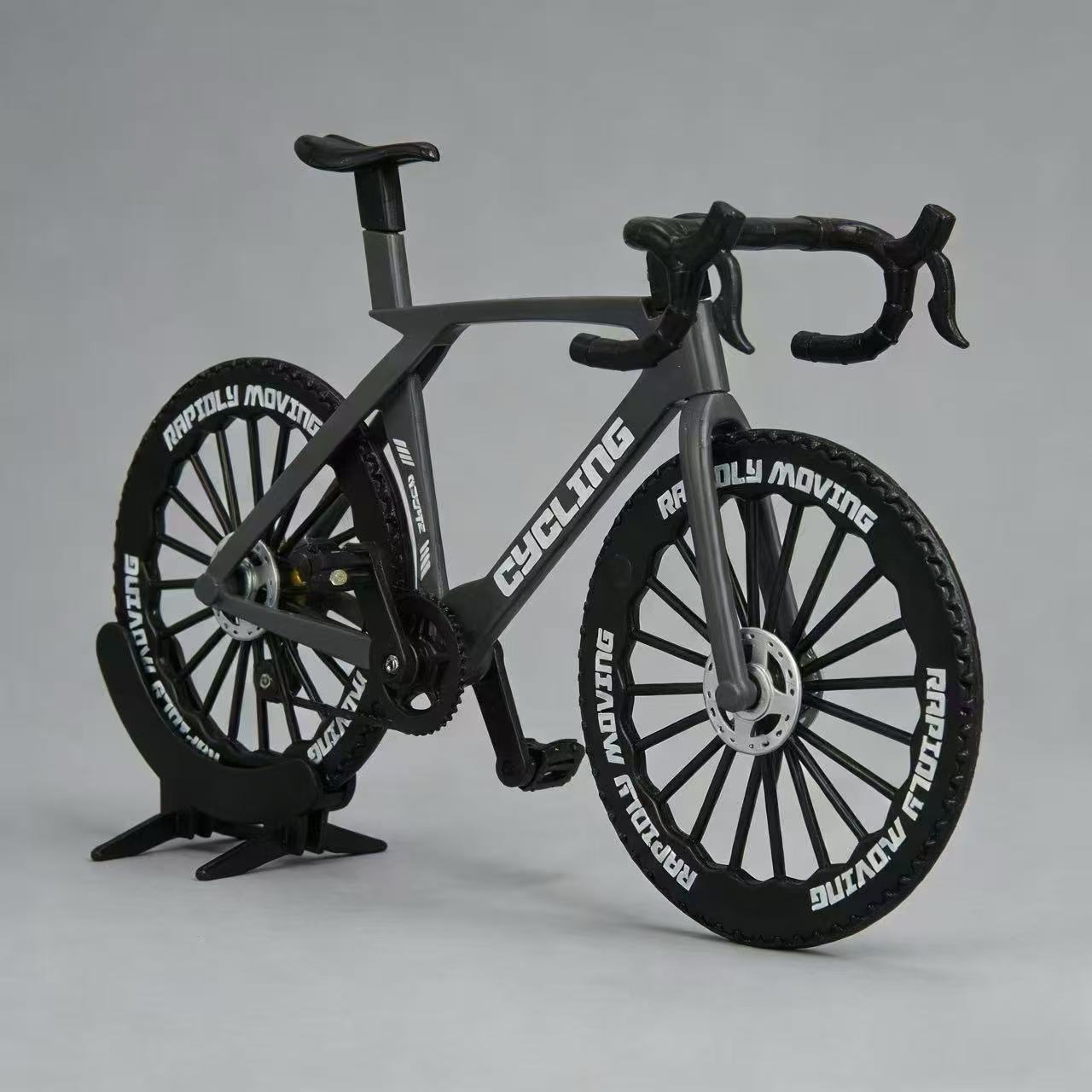 Realistic 1:8 Alloy Bicycle Model with Rotating Pedals & Steering Front Wheel